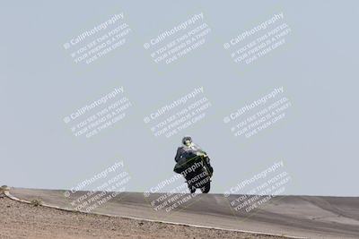 media/Apr-20-2025-CVMA (Sun) [[39090e8767]]/Race 9-Formula LW Twins Shootout/